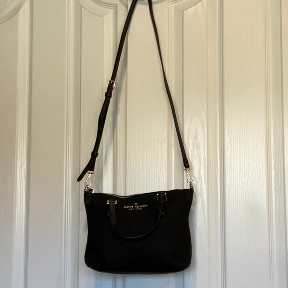 Kate Spade Watson Lane Lucie Crossbody handbag Black Purse Bag Logo - Like New - Picture 8 of 14